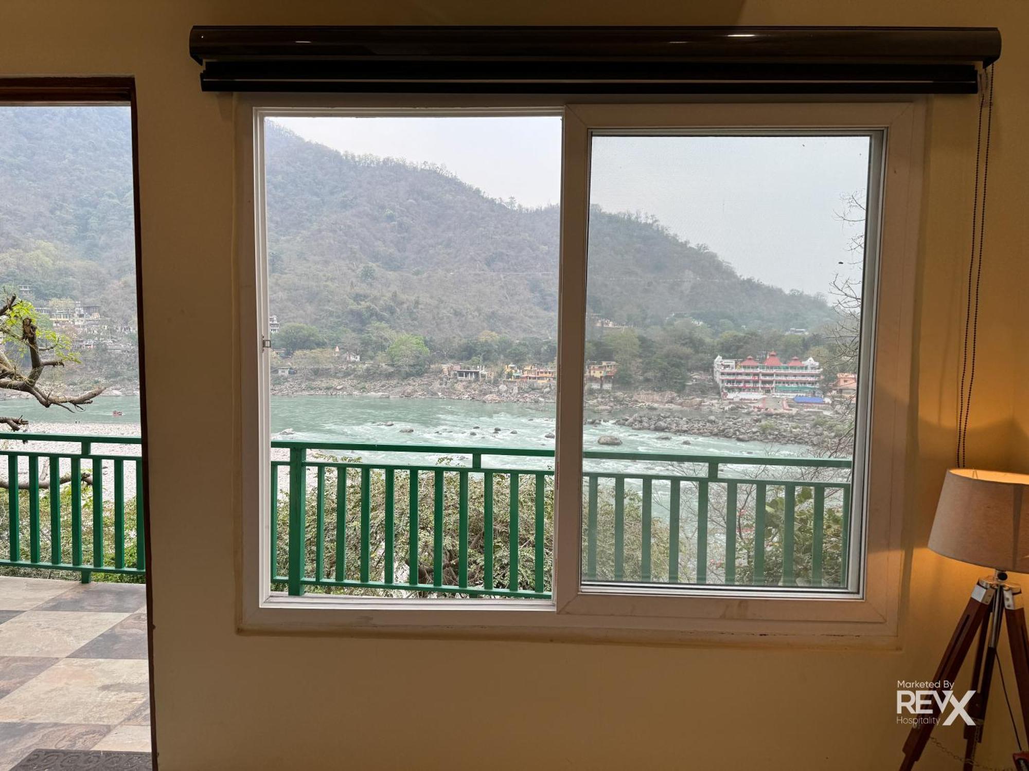 The Leisure Cave On The Ganges Hotel Rishīkesh Buitenkant foto