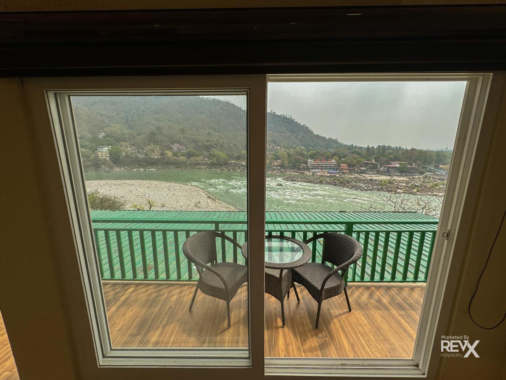 The Leisure Cave On The Ganges Hotel Rishīkesh Buitenkant foto